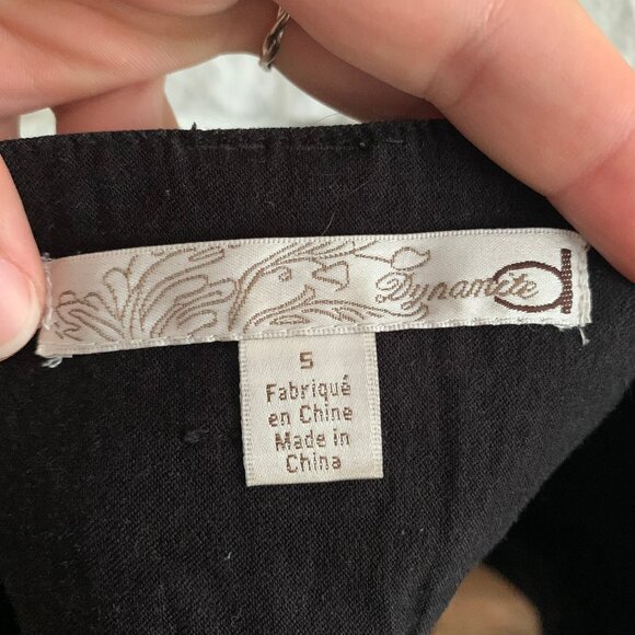 Shorts - Picture 3 of 5